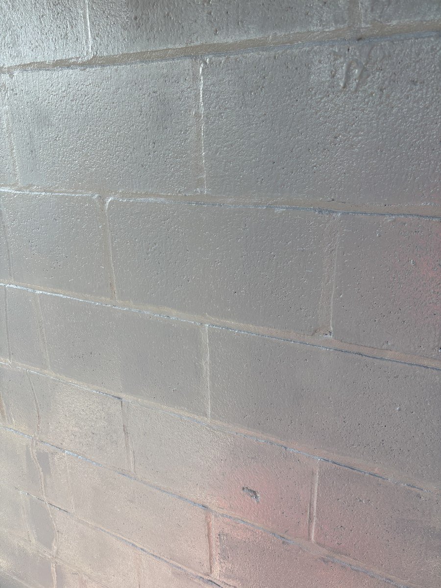 Wall after crack repair and refinishing