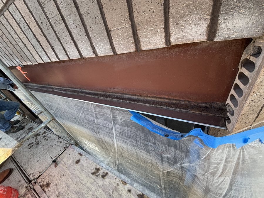 Steel lintel and flashing detail